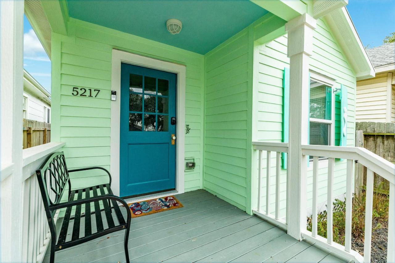 Barefoot Coastal Cottage Galveston Exterior photo